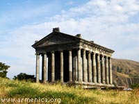 Garni hedniska tempel och omgivning